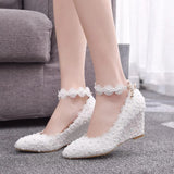 IFOMT  Crystal Queen White Wedges Wedding Pumps Sweet White Flower Lace Pearl Platform Pump Shoes Classic Bride Dress High Heeled Lady