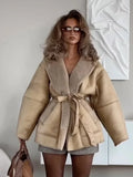 IFOMT Winter New Warm Plush Lambwool Patchwork Leather Jacket Women Lapel Long Sleeves Pocket Belt Coats Fashion Lady Street Outwears