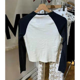 Ifomt New Classic Letter Print Y2K Tee Tops Woman Black White Patchwork Tight T-shirts Long Sleeve O Neck Slim Street Tshirt Cotton