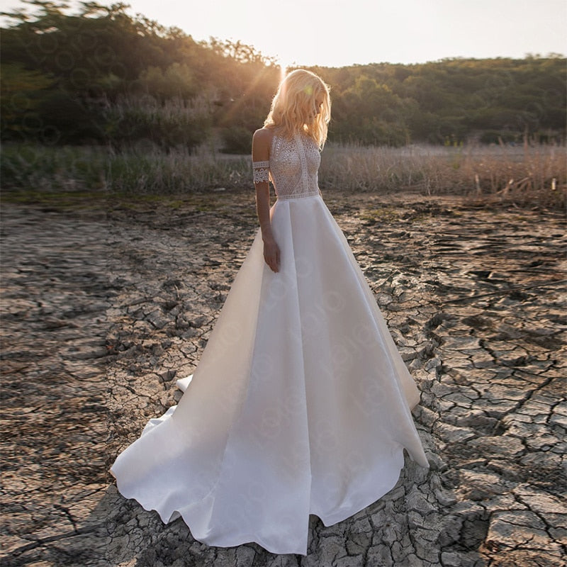 Boho Beach Wedding Dress 2022 Off The Shoulder V-Neck Appliqued Bride Dresses A Line Elegant Lace Bridal Gowns Bohemian