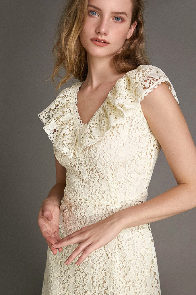 Ifomt - Ivory Lace Ruffled V-neck Maxi Dress